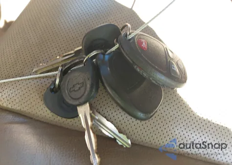 2011 Chevrolet Avalanche 1500 Ltz из США, поврежденный, VIN 3GNTKGE31BG170909